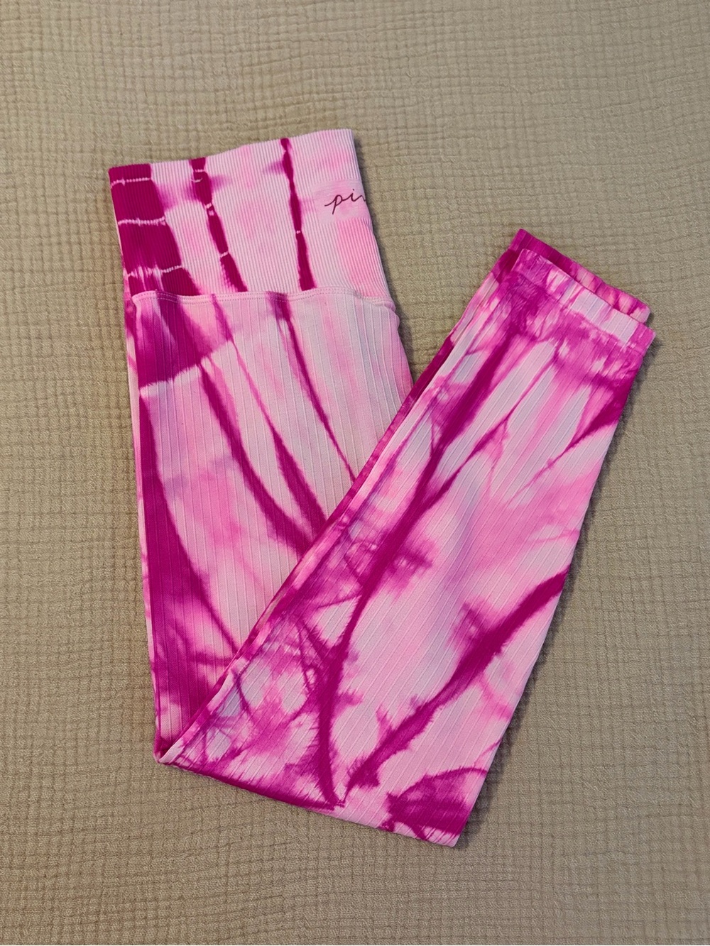 Victoria’s Secret PINK Active Tie Dye Seamless Leggings - Size Medium